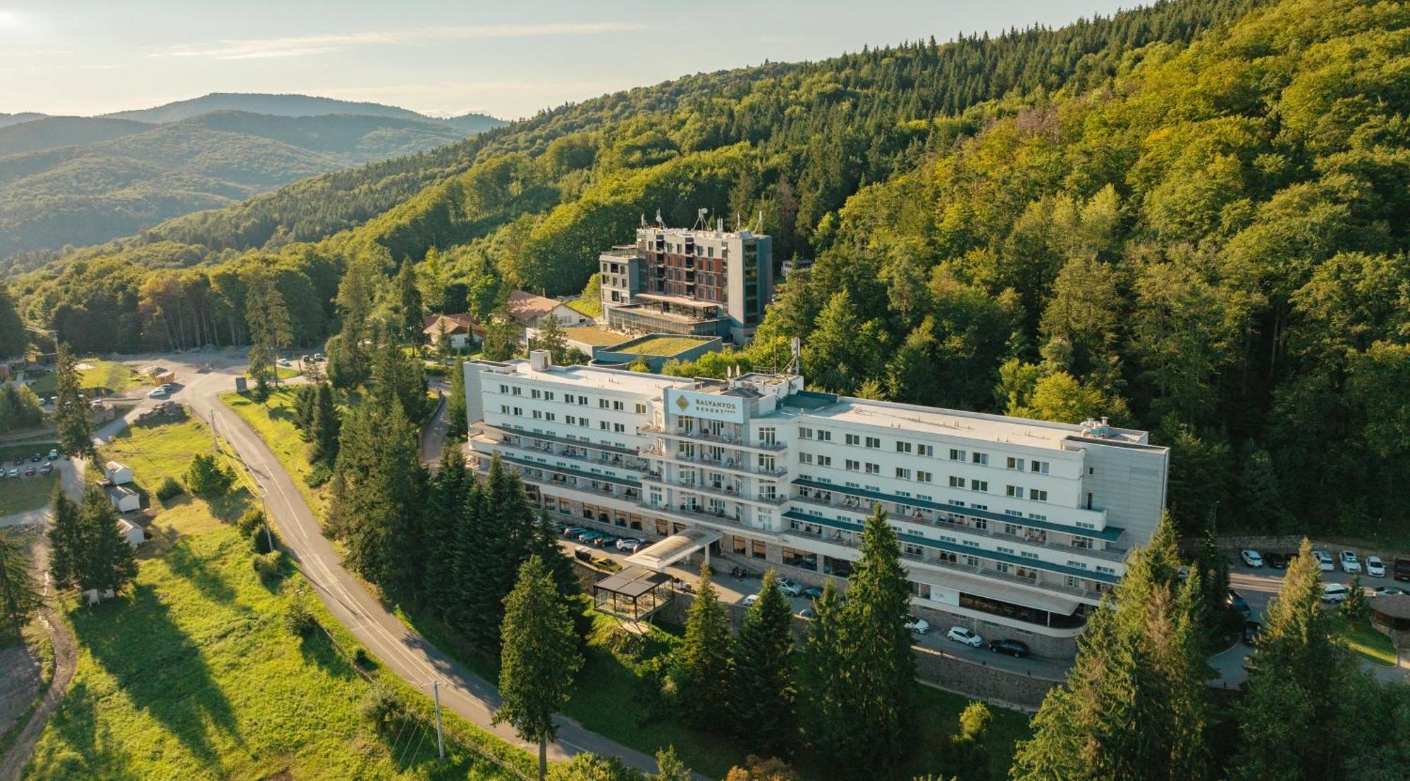 Balvanyos Resort - Peakture Hotel & Grand Hotel Балваниос Екстериор снимка